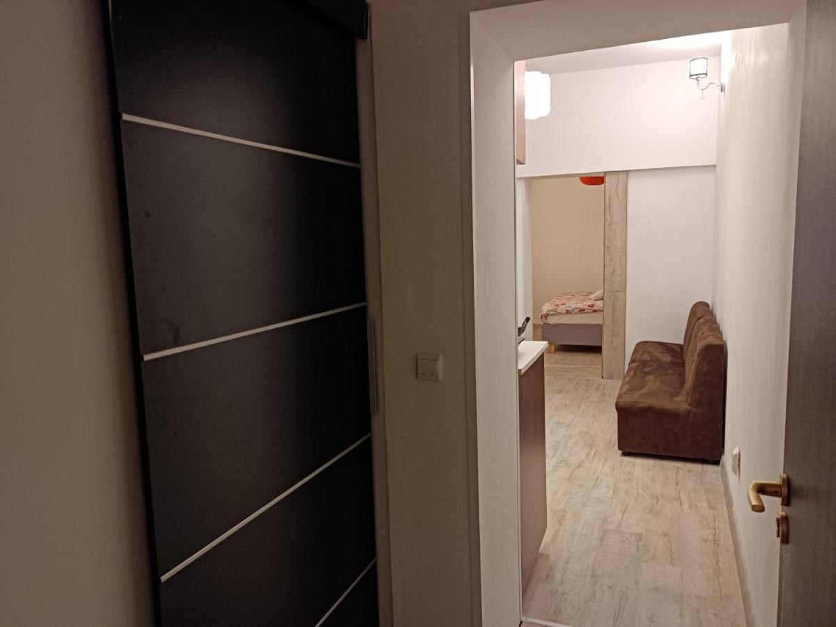 Lux Apartament In The Bubble Of Piata Romana Boekarest Buitenkant foto